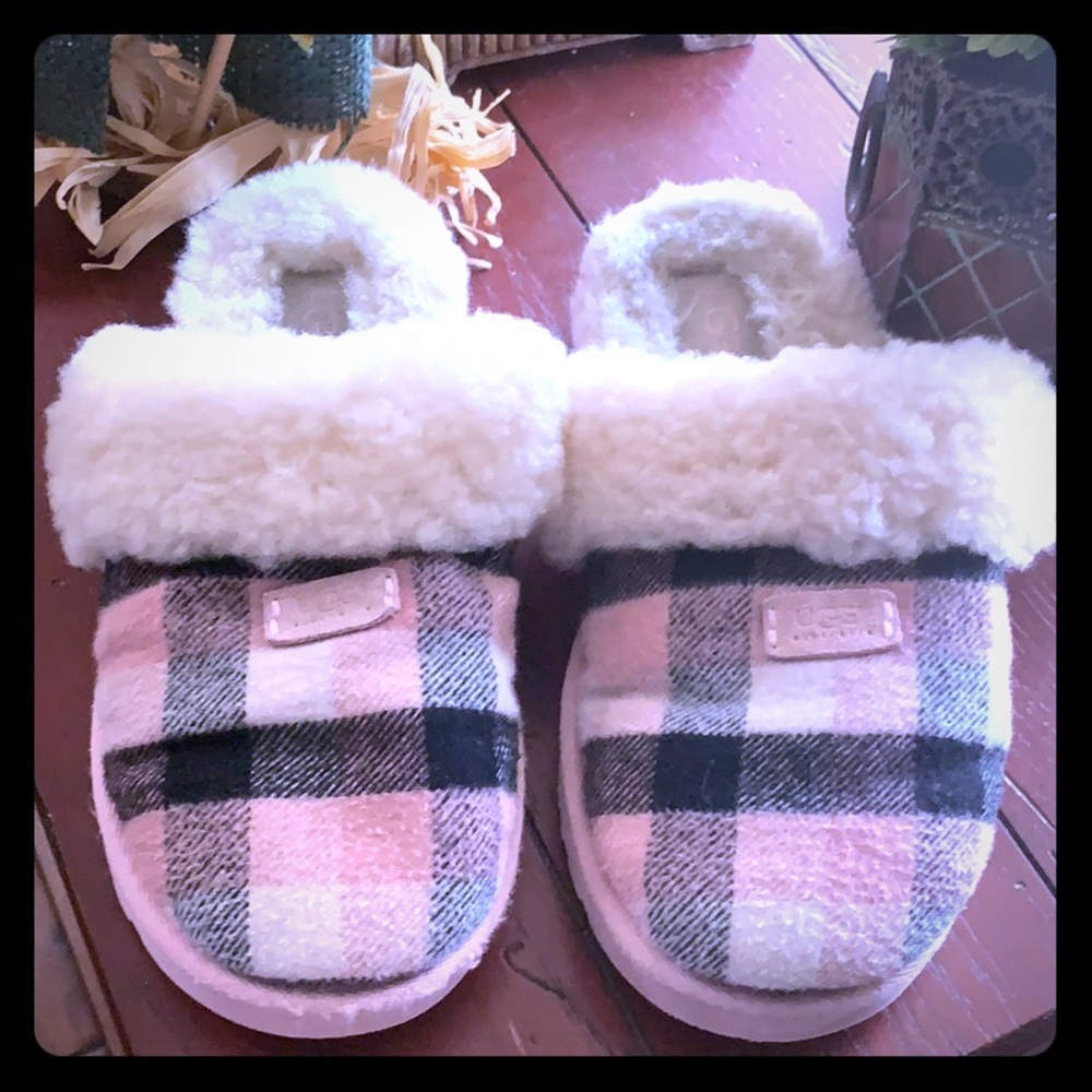 UGG children’s Slippers